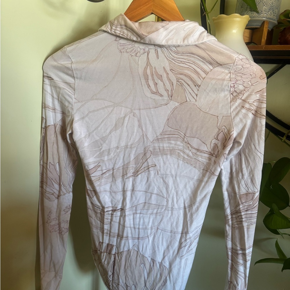 Wilfred Minimalist Print Long-sleeve Button-up - Picture 3 of 3